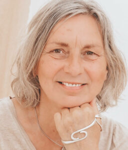 Beter in contact met jezelf - Foto van Tineke Kolvenbach, haptotherapeute - haptonoom te Utrecht